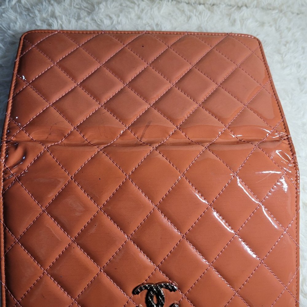 🛑 SOLD 🛑 Chanel L-Yen Long Wallet in Patent Leather - Picture 3 of 8